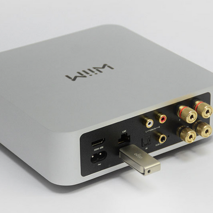 WiiM Amp Streamforstærker: multirumslyd silver
